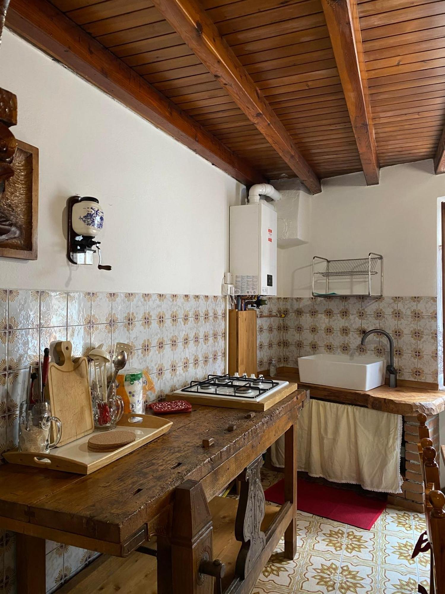 Casa Nel Centro Storico Di Borno Exterior foto
